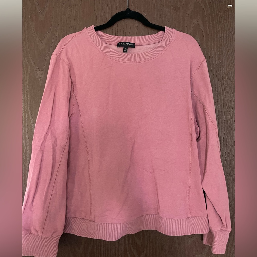 Banana Republic Crew neck